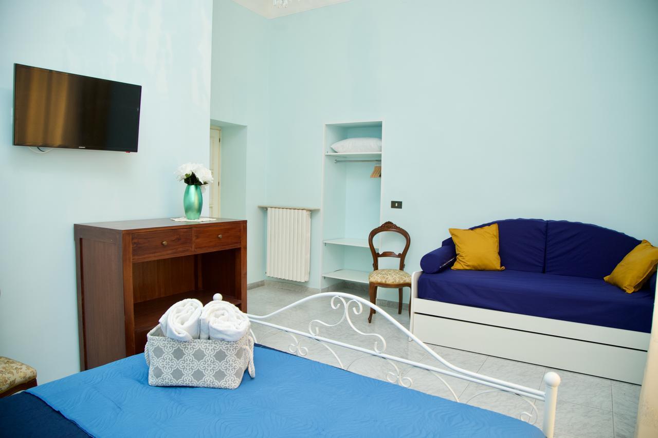 La Terrazza Di Dante Bed & Breakfast Naples Exterior photo