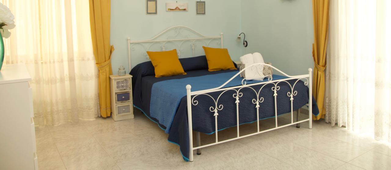 La Terrazza Di Dante Bed & Breakfast Naples Exterior photo