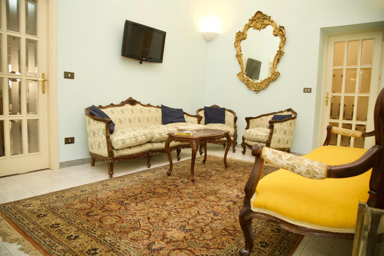 La Terrazza Di Dante Bed & Breakfast Naples Exterior photo