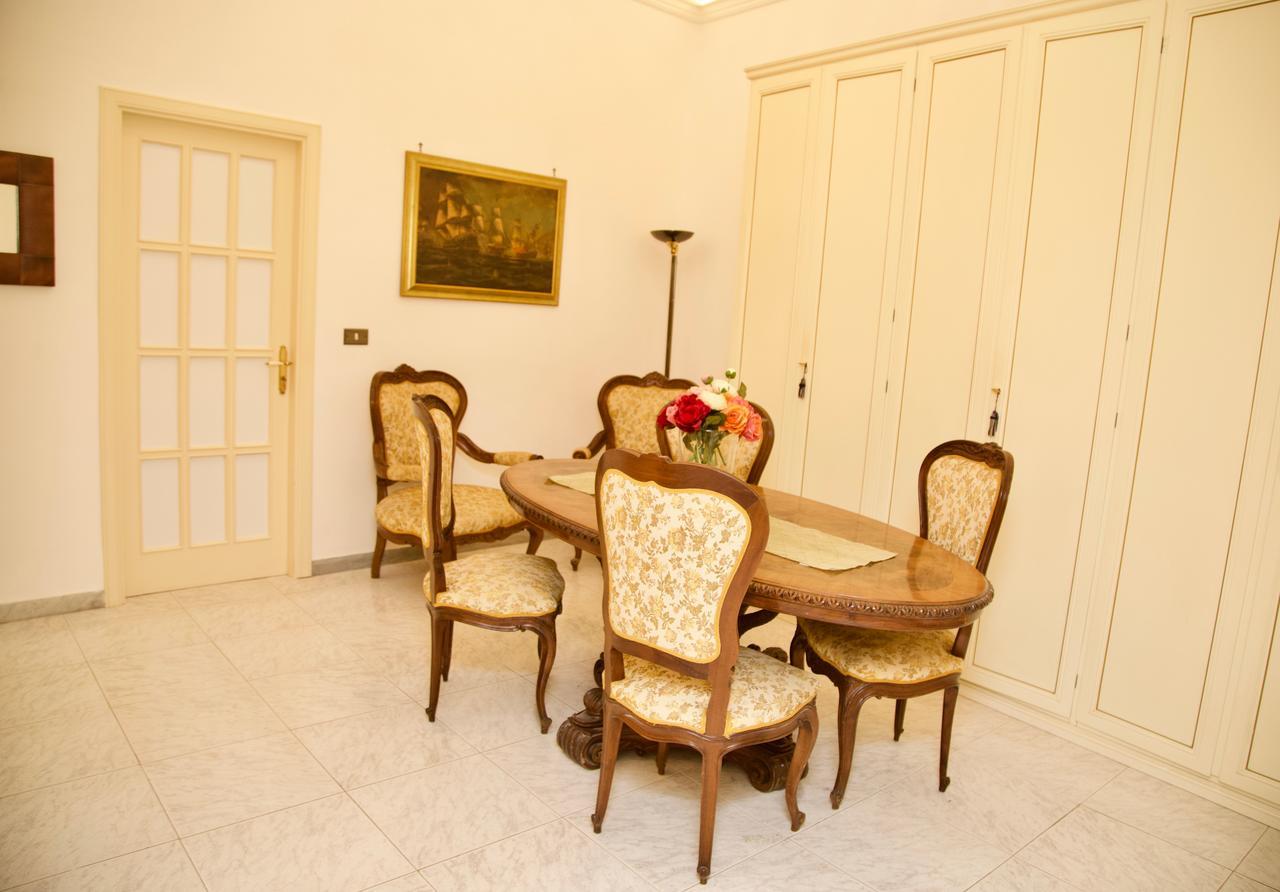 La Terrazza Di Dante Bed & Breakfast Naples Exterior photo