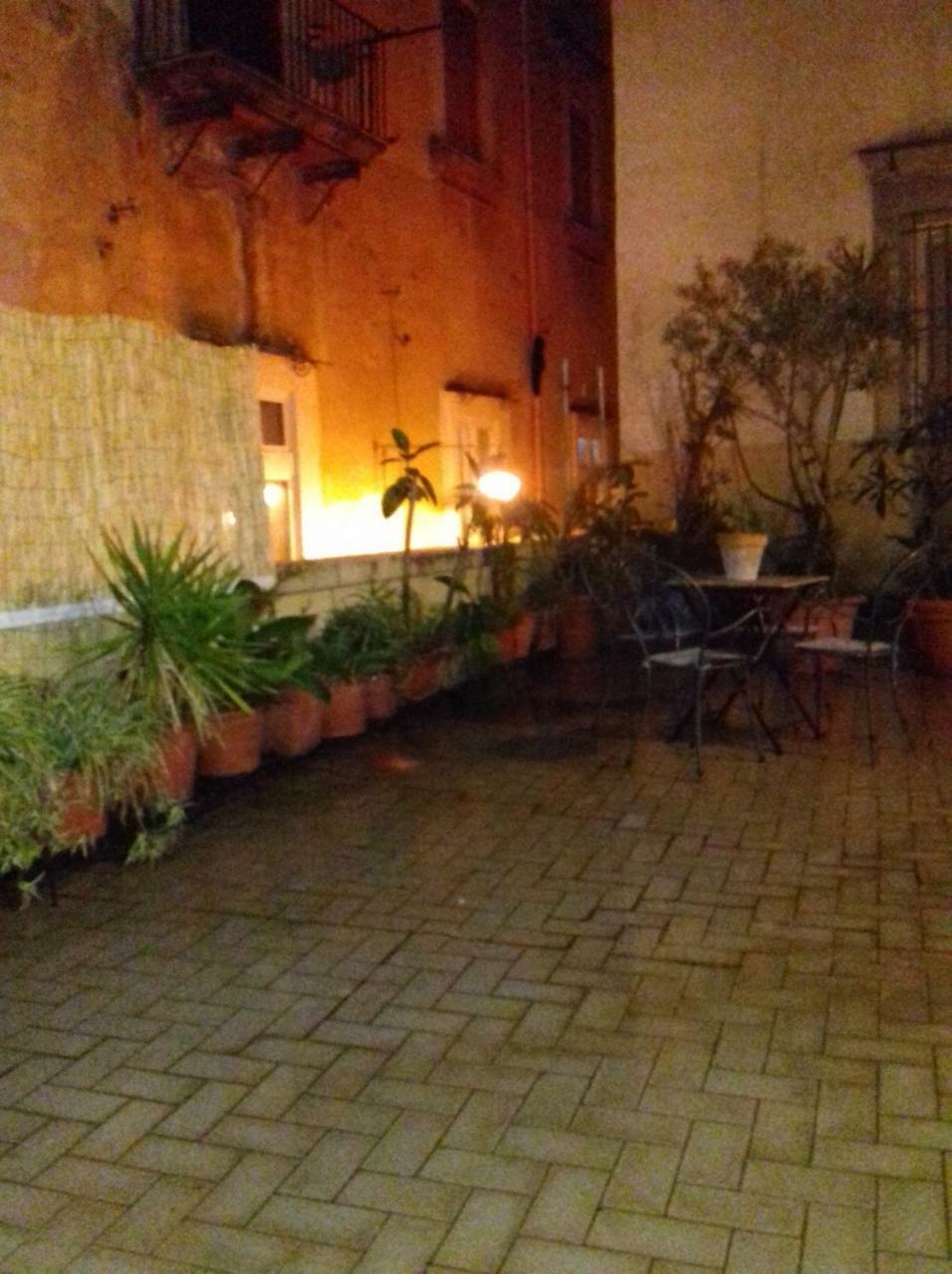 La Terrazza Di Dante Bed & Breakfast Naples Exterior photo