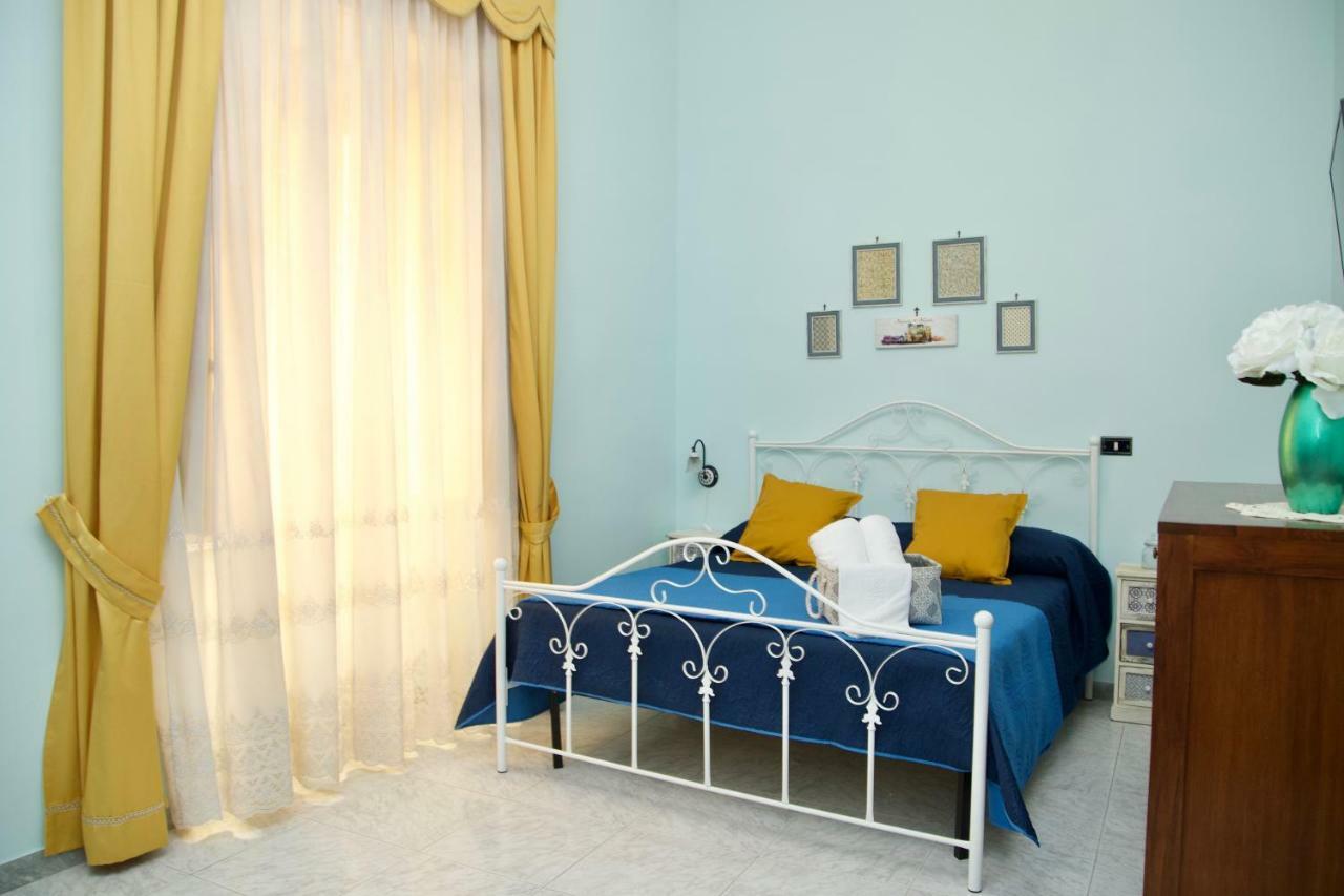 La Terrazza Di Dante Bed & Breakfast Naples Exterior photo